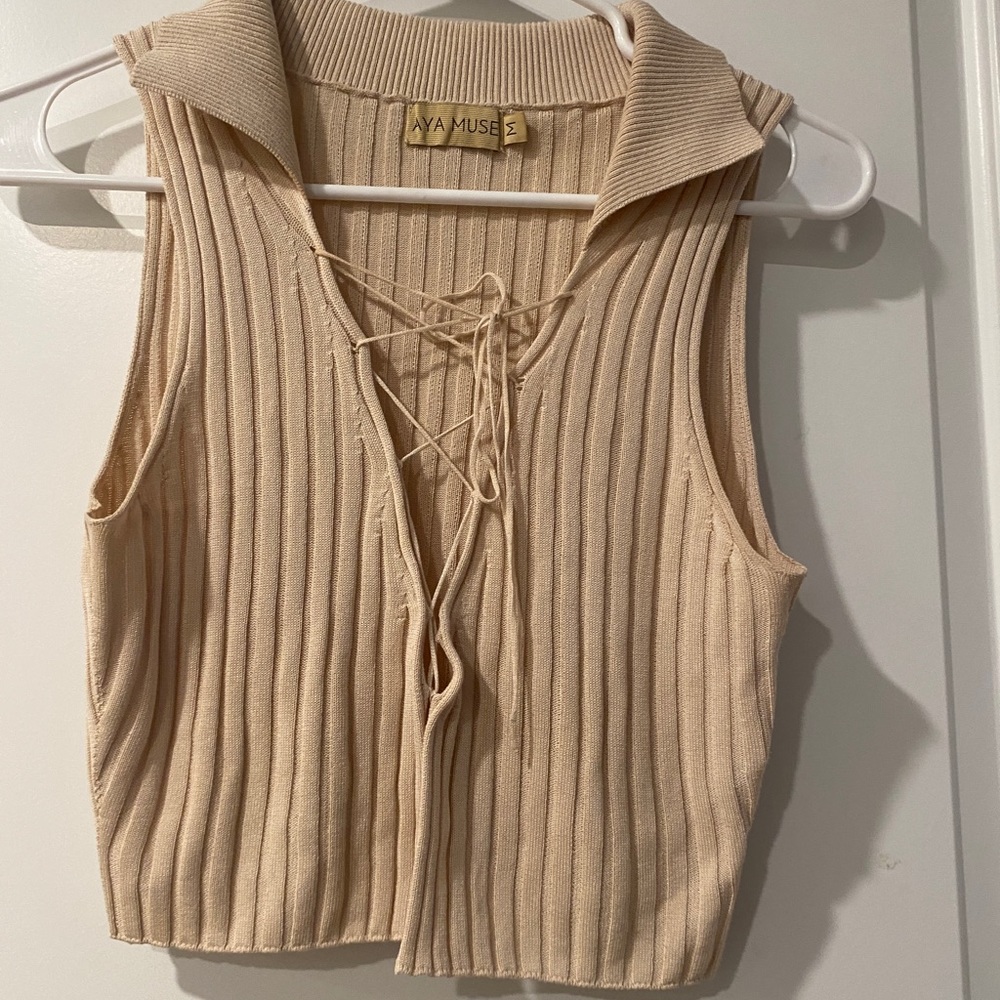 Aya Muse crop top